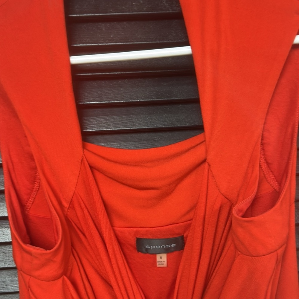 Short women’s dress - Picture 3 of 3